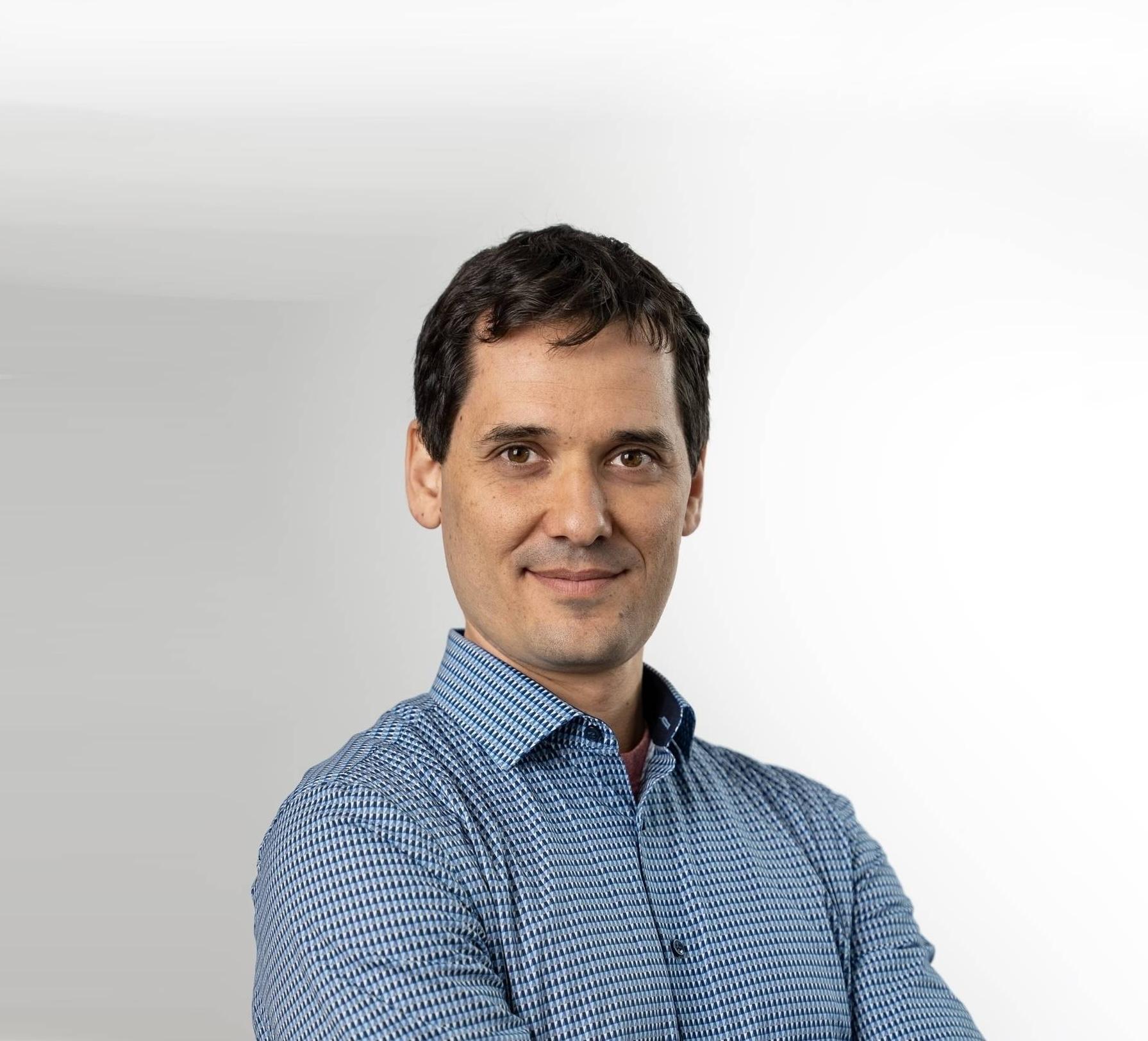 Agent profile picture