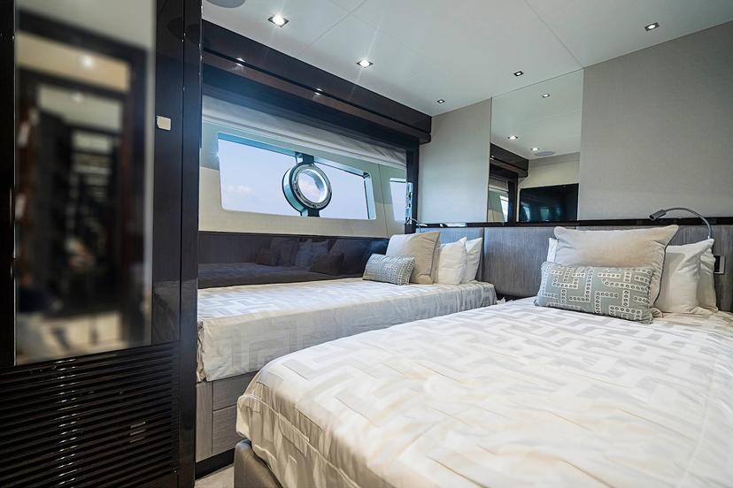 Convertible Cabin (x 2) image 1