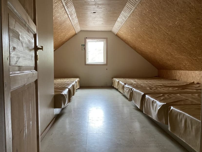 Álftavatn Hut image 2