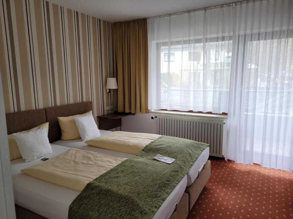 Kurparkhotel Gemünd image 1