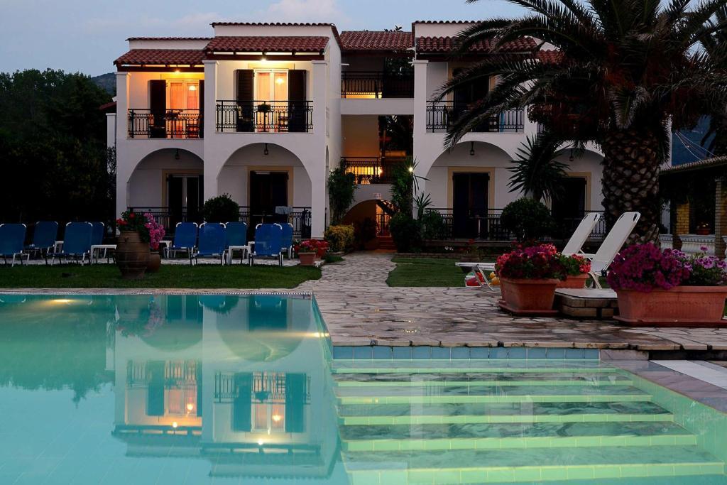 Filorian Hotel Apartments image 1