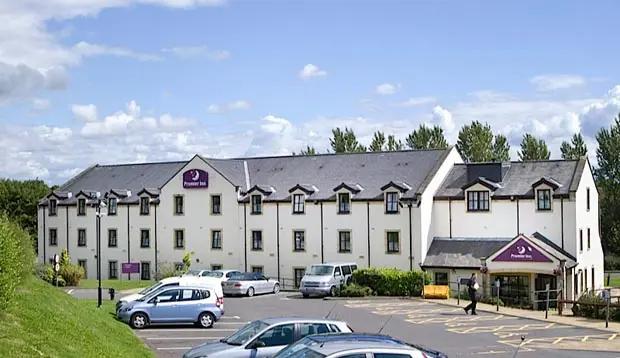 Premier Inn Glasgow (Milngavie) hotel image 1