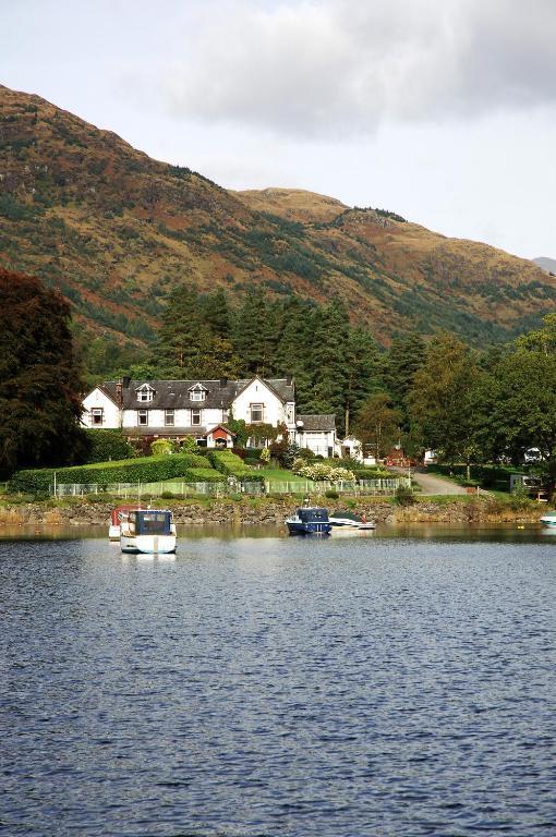  Ardlui Hotel image 1