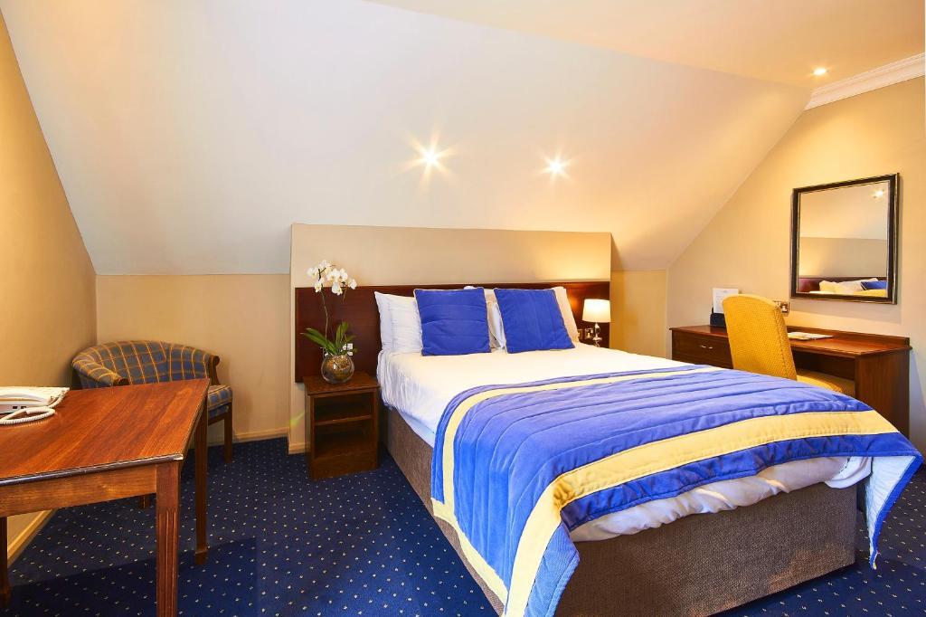The George Hotel image 2