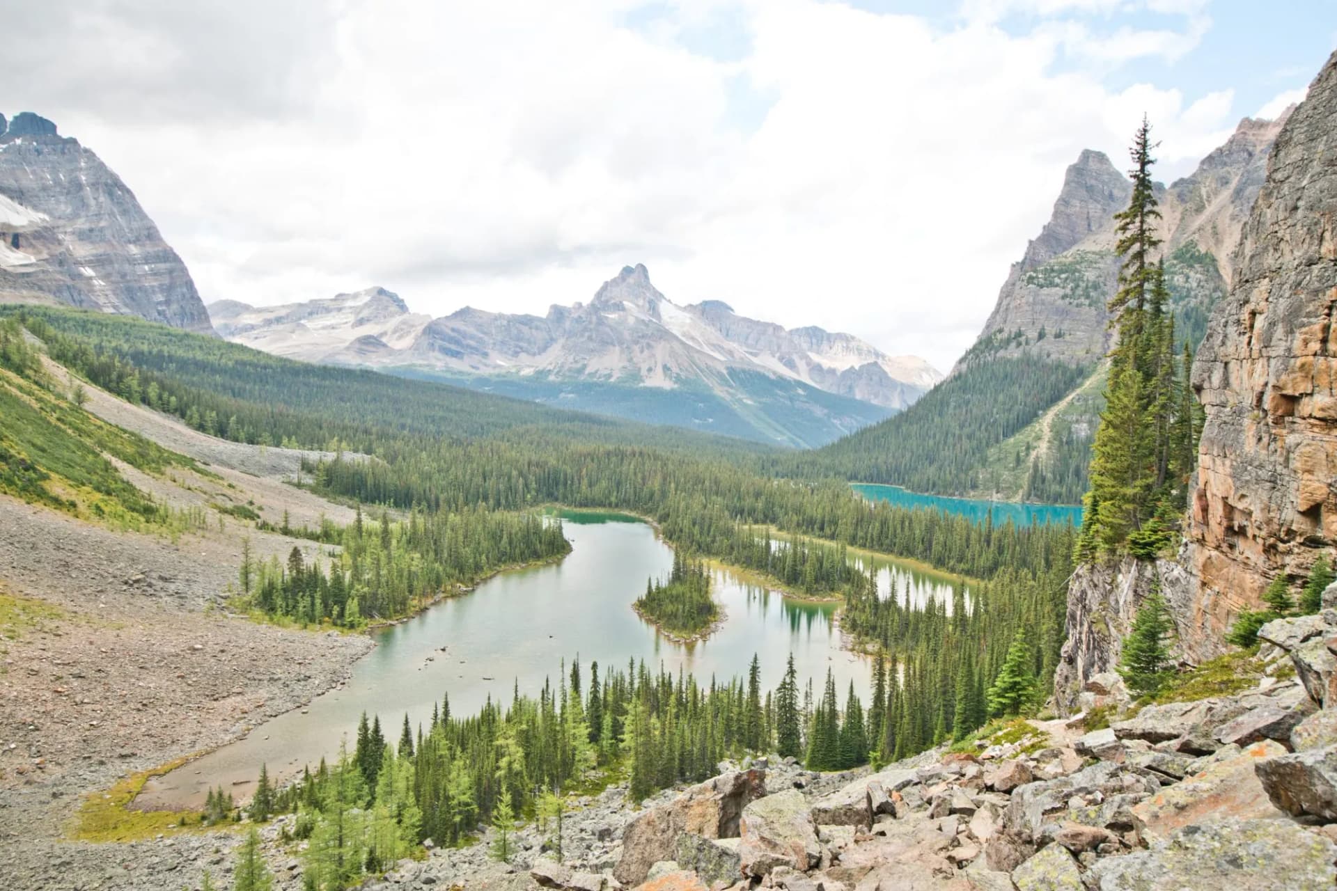 Hiking at Lake O’Hara area in Yoho national park