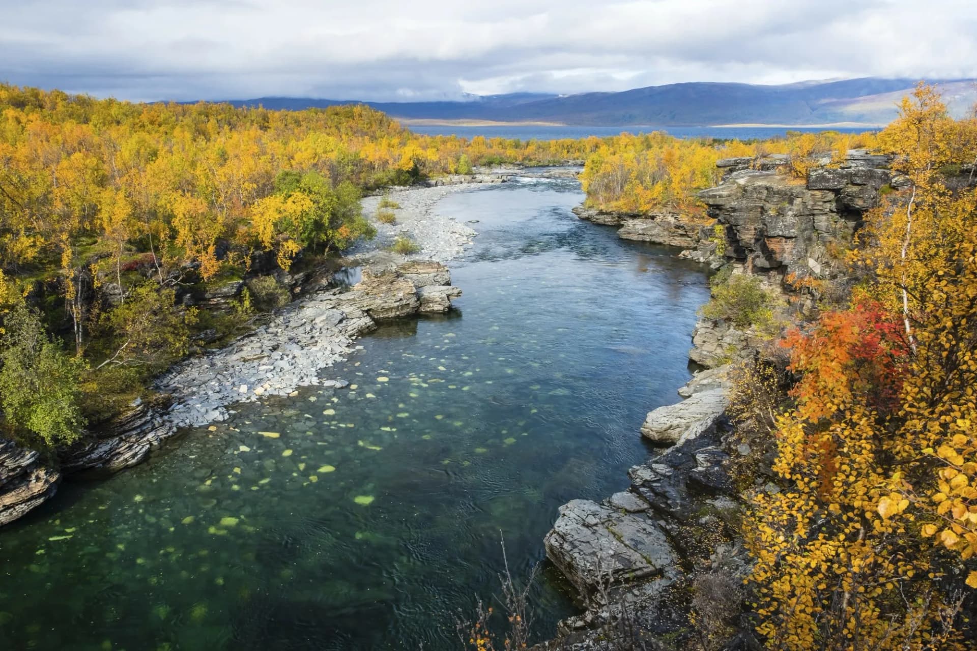 Autumnal Abisko Canyon, River Abiskojåkka, Abiskojakka, Abisko National Park, Norrbottens, Norrbottens län, Laponia, Lapland, Sweden, Europe