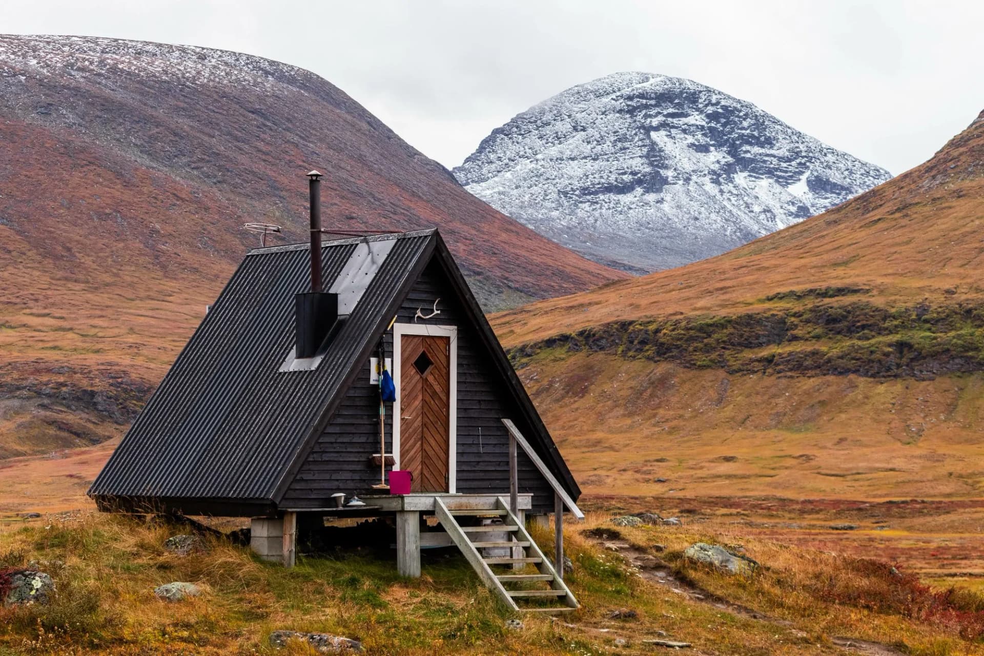 Sälka mountain hut