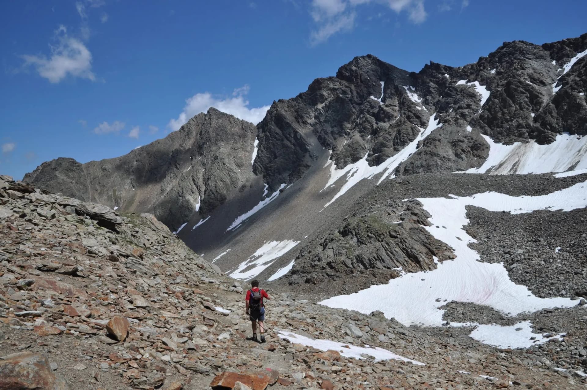 Wanderer an der Finstertaler Scharte
