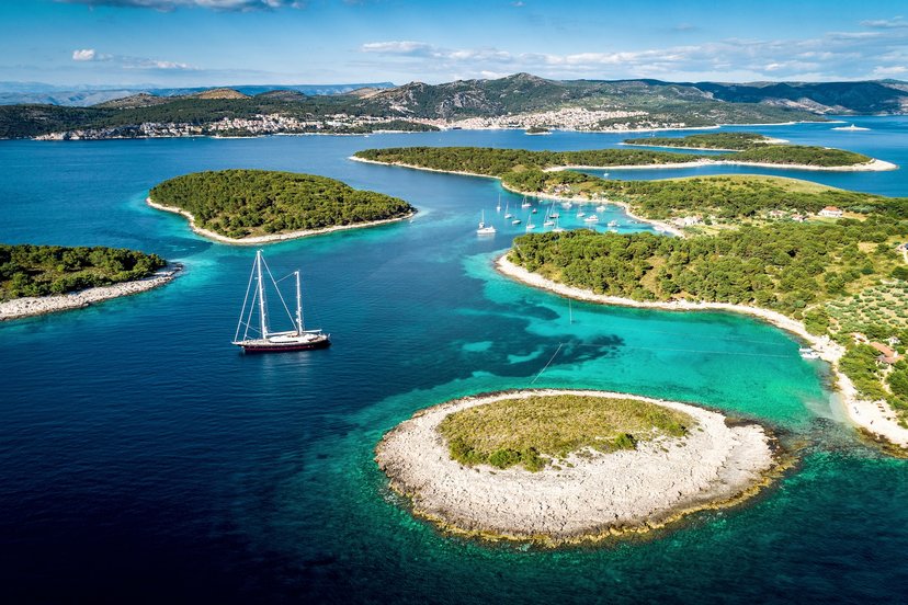 LYC - Dalmatian Islands Loop from Split