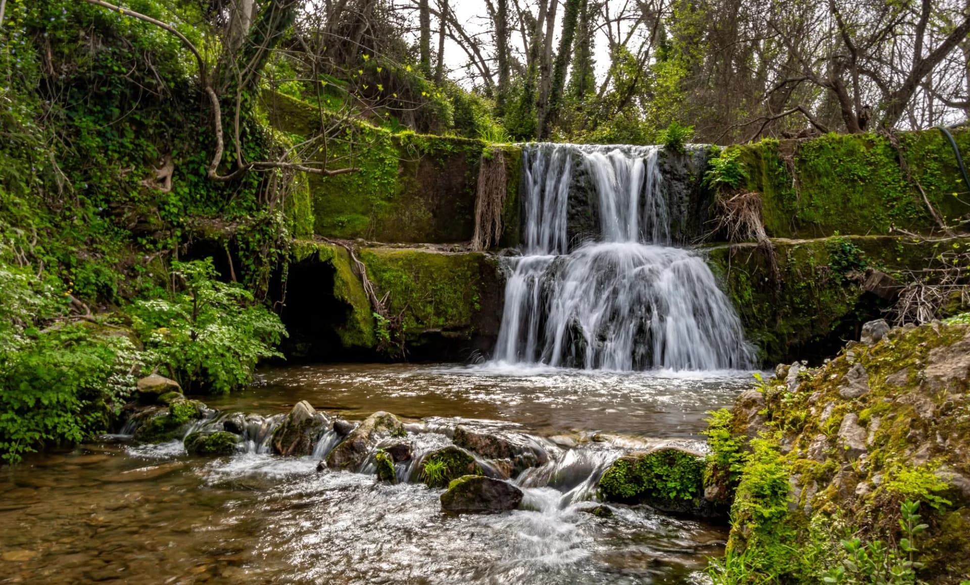Corteconcepción loop waterfall